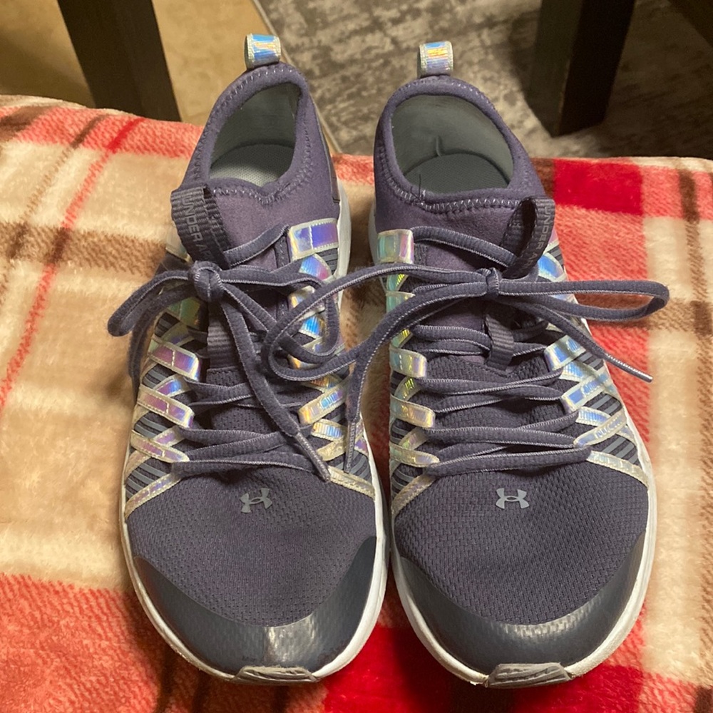 Under Armour Youth Woman Shoes